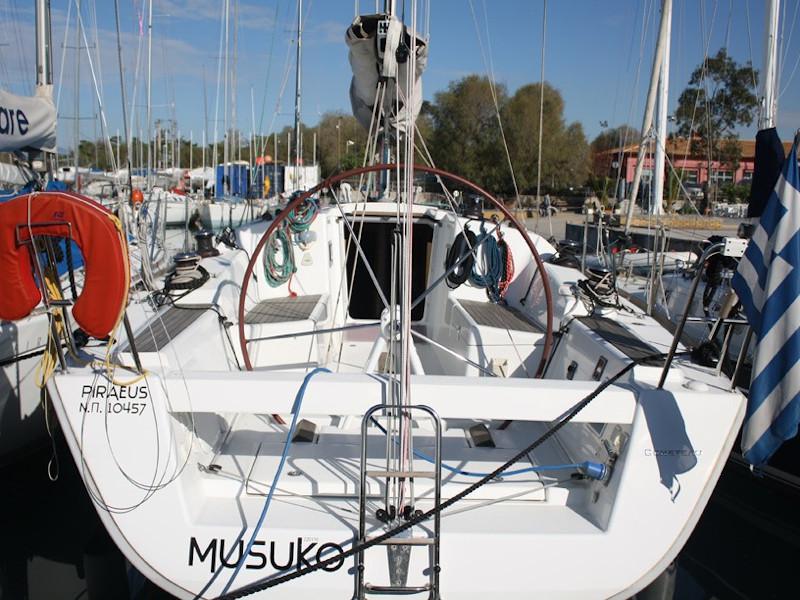 Book yachts online - sailboat - First 35 - MUSUKO - rent