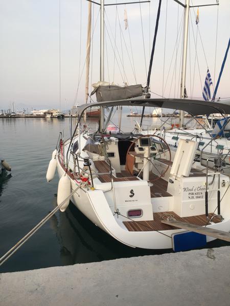 Book yachts online - sailboat - Oceanis 37 - WIND OF CHANGE - rent