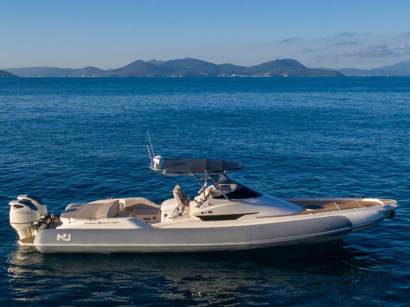 Book yachts online - motorboat - Nuova Jolly Prince 38 Sport Cabin - Tiger Lily - rent