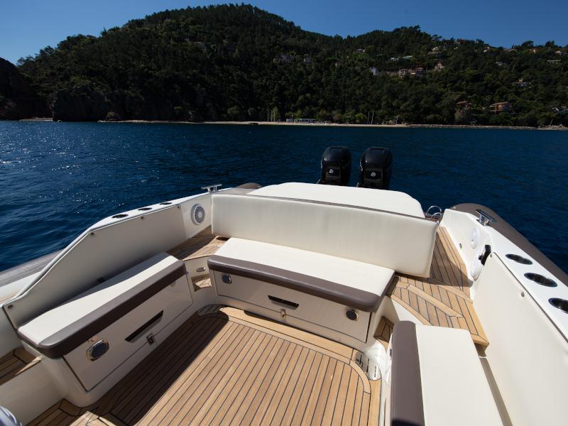 Book yachts online - motorboat - Nuova Jolly Prince 38 Sport Cabin - Tiger Lily - rent