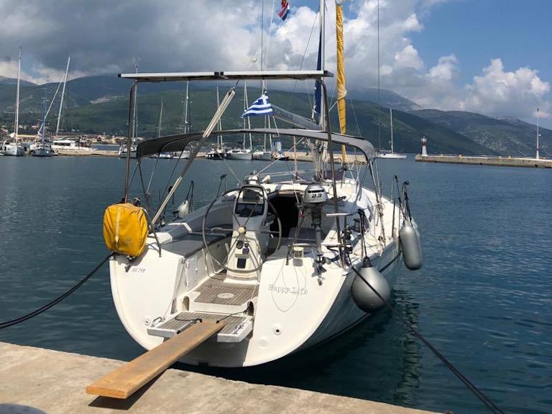 Book yachts online - sailboat - Bavaria 38 Cruiser - Happy Life - rent