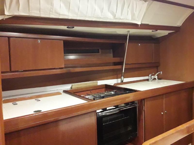 Book yachts online - sailboat - Dufour 385 - Chouquette  - rent