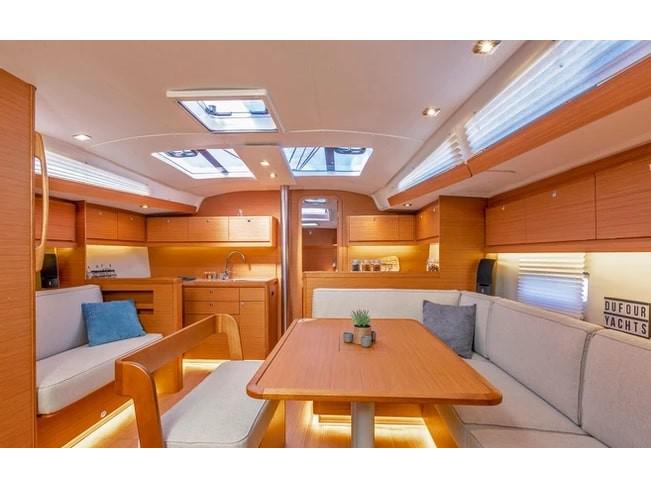 Book yachts online - sailboat - Dufour 430 - Mars - rent