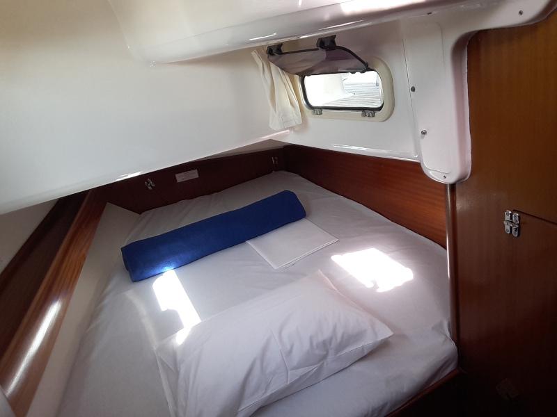 Book yachts online - sailboat - Bavaria 44 - Meltemi - rent