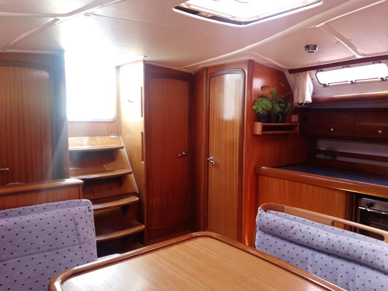 Book yachts online - sailboat - Bavaria 44 - Meltemi - rent