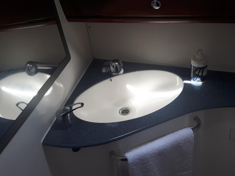 Book yachts online - sailboat - Bavaria 44 - Meltemi - rent