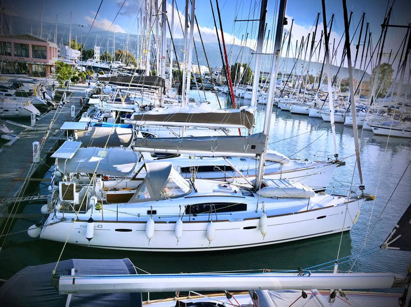 Book yachts online - sailboat - Oceanis 43 - Beauty L | Electric Toilets | Solar Panels - rent