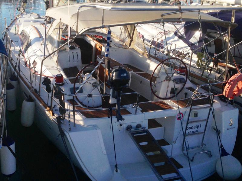 Book yachts online - sailboat - Oceanis 43 - Beauty L | Electric Toilets | Solar Panels - rent