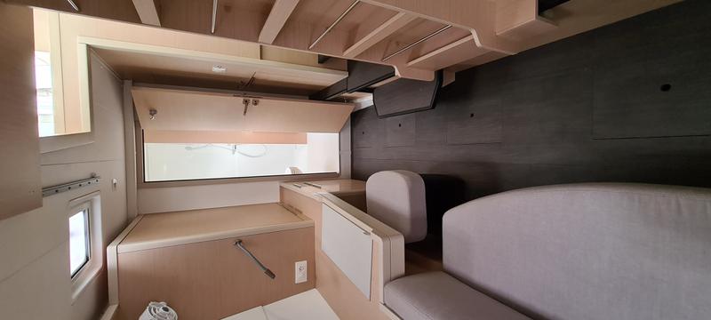 Book yachts online - catamaran - Lagoon 40 Owner Version - Lubina - rent