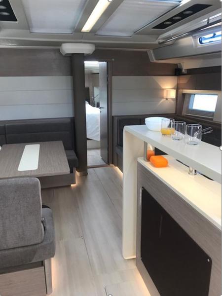 Book yachts online - sailboat - Hanse 588 - Ananija II - rent