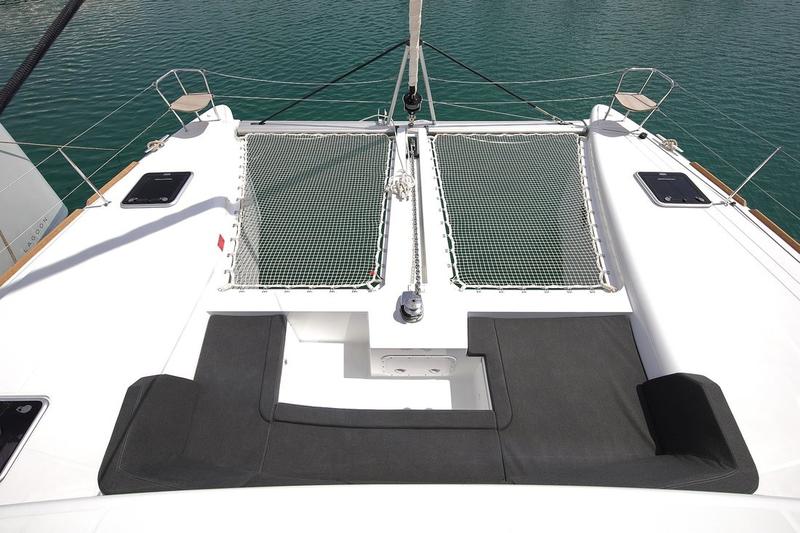 Book yachts online - catamaran - Lagoon 450 Sport - Elenya - rent