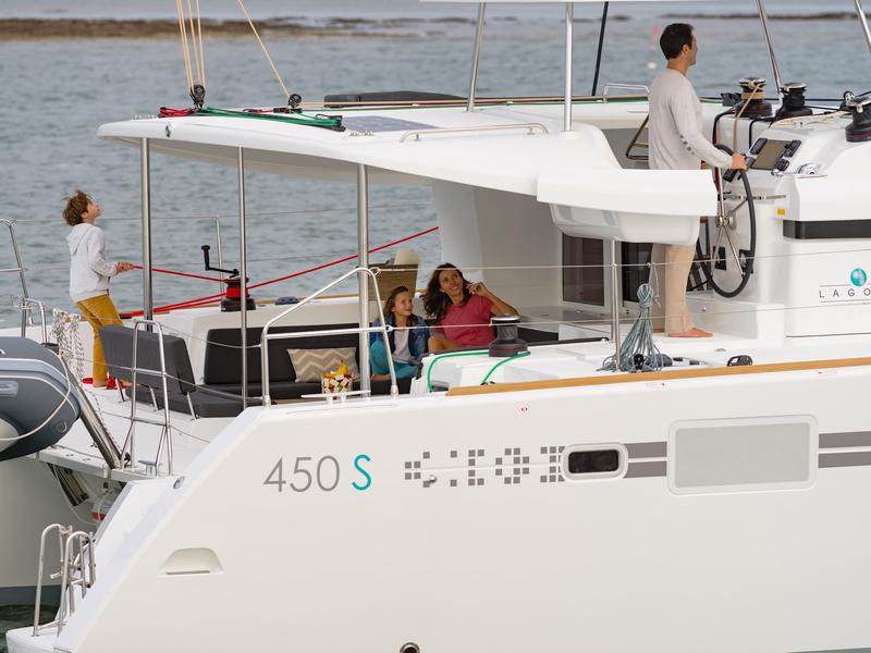 Book yachts online - catamaran - Lagoon 450 Sport - Elenya - rent