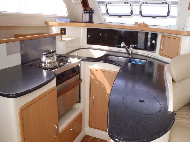 Book yachts online - catamaran - Leopard 4300 - Sundowner - rent
