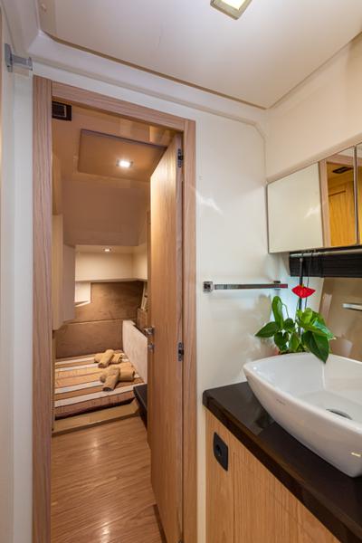 Book yachts online - motorboat - Sessa C35 - Ela - rent