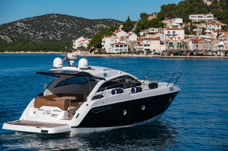 Book yachts online - motorboat - Sessa C35 - Ela - rent