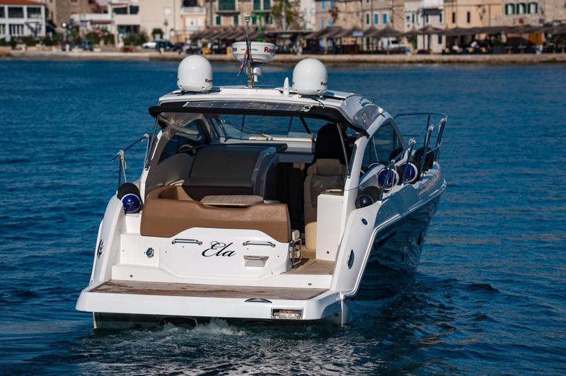 Book yachts online - motorboat - Sessa C35 - Ela - rent