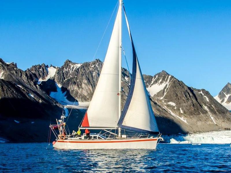 Book yachts online - sailboat - Bruce Roberts NY 46 - New York 46 - rent