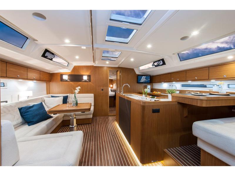 Book yachts online - sailboat - Bavaria 56 - Anassa - rent
