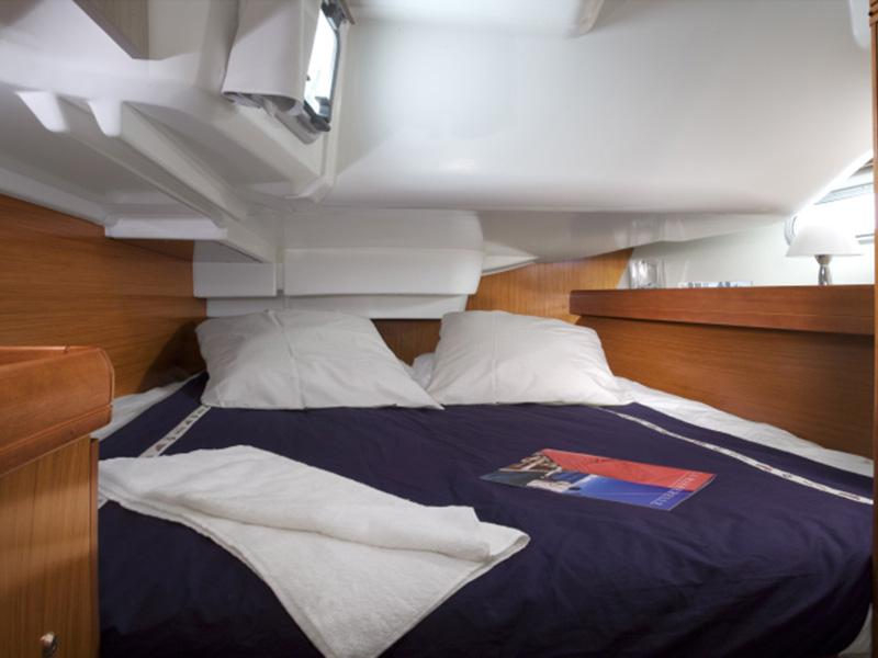 Book yachts online - sailboat - Sun Odyssey 39i - Bookie Too - rent