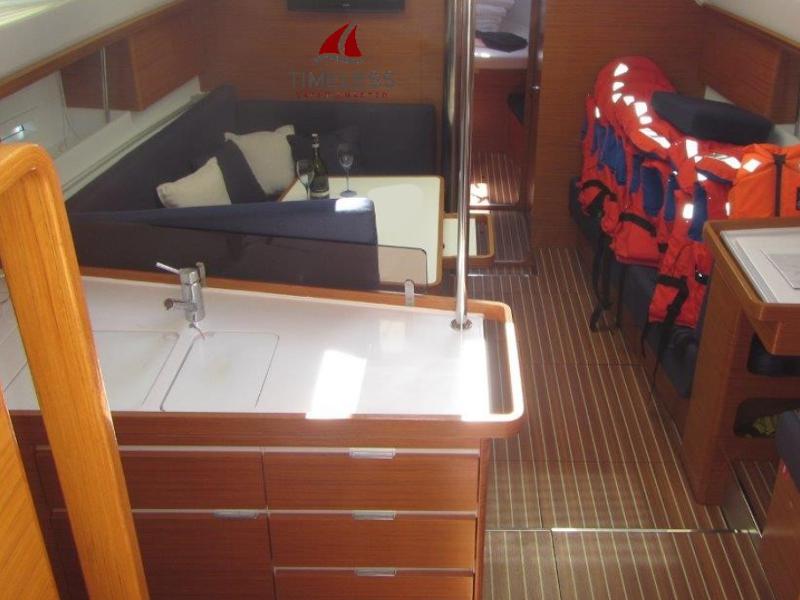 Book yachts online - sailboat - Elan 444 Impression - ELIXIR - rent