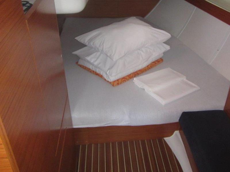 Book yachts online - sailboat - Elan 444 Impression - ELIXIR - rent