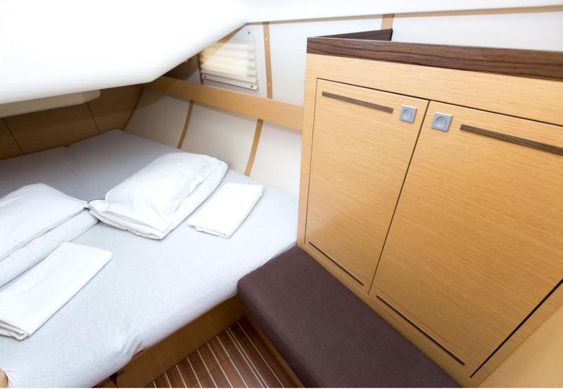 Book yachts online - sailboat - Elan 394 impression - LU - rent