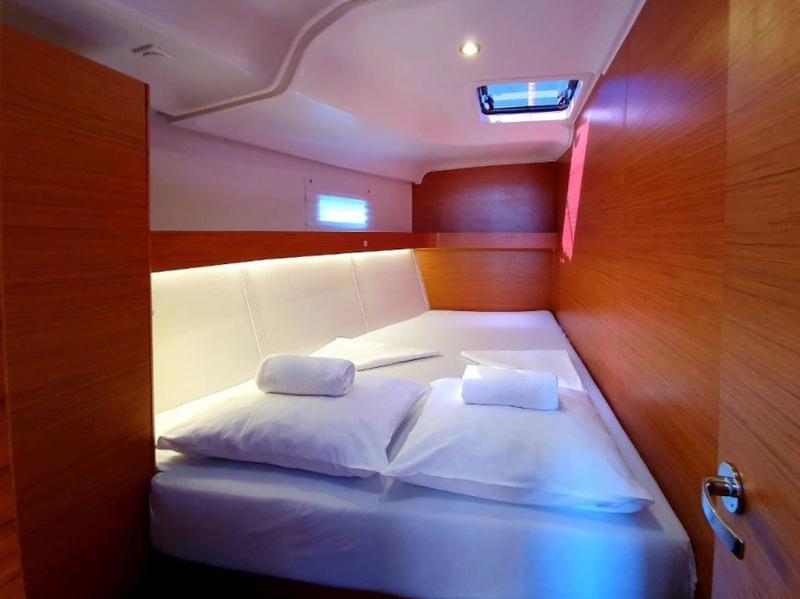 Book yachts online - sailboat - Elan 50 Impression - PANCHO I - rent