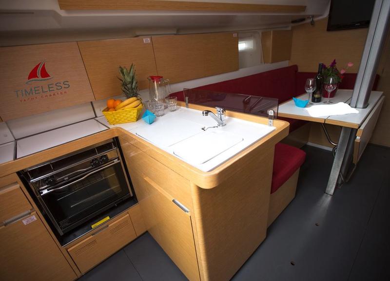 Book yachts online - sailboat - Elan 350 - SIERRA - rent