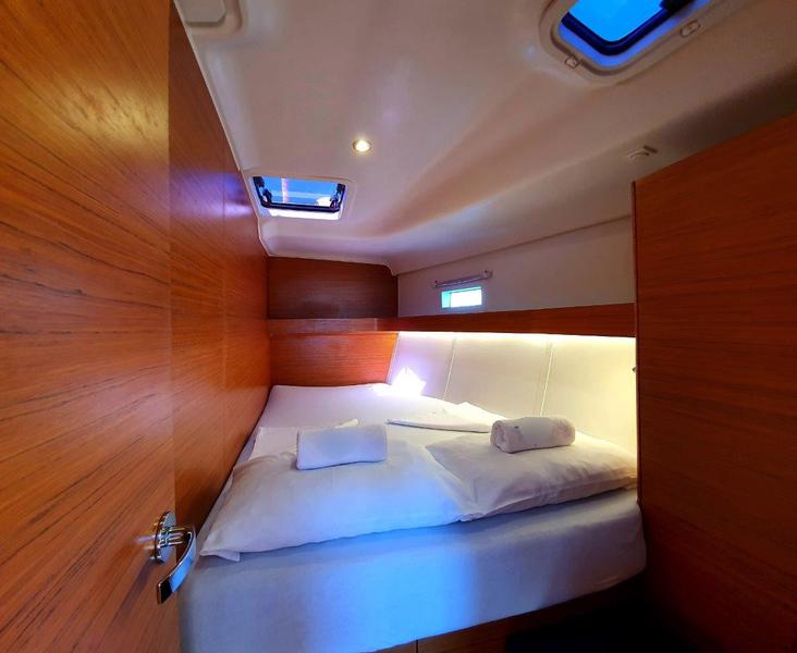 Book yachts online - sailboat - Elan 50 Impression - SUZY - rent