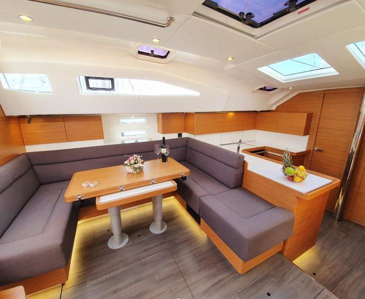 Book yachts online - sailboat - Elan 50 Impression - SUZY - rent