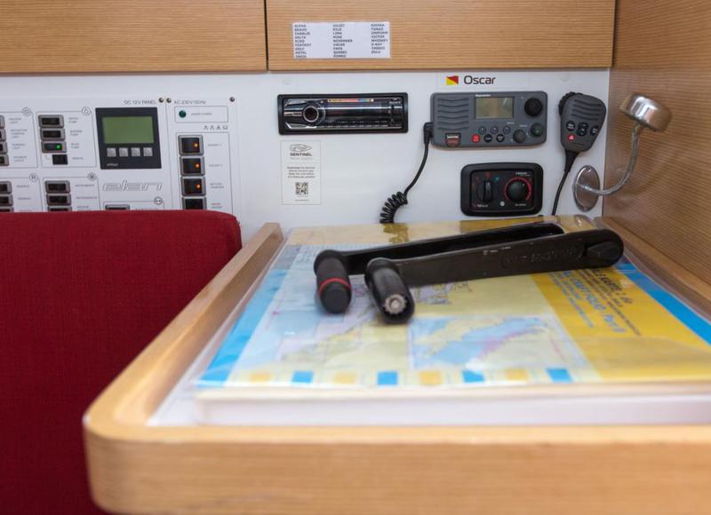 Book yachts online - sailboat - Elan 350 - QUEBEC - rent