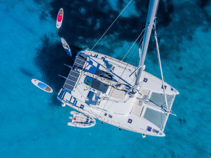 Book yachts online - catamaran - Lagoon 450  Flybridge - Marla - rent