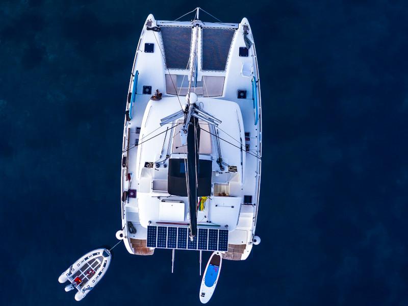 Book yachts online - catamaran - Lagoon 450  Flybridge - Marla - rent