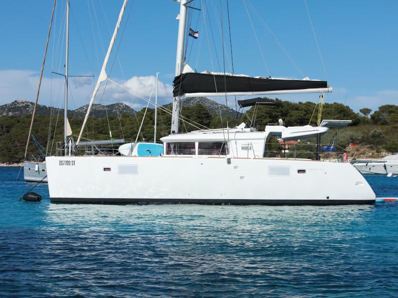 Book yachts online - catamaran - Lagoon 450  Flybridge - Marla - rent