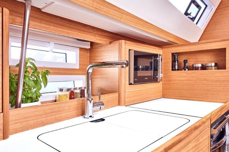 Book yachts online - sailboat - Elan Impression 45.1 - BAD BUOY - rent