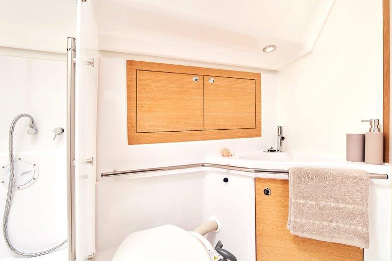 Book yachts online - sailboat - Elan Impression 45.1 - BAD BUOY - rent