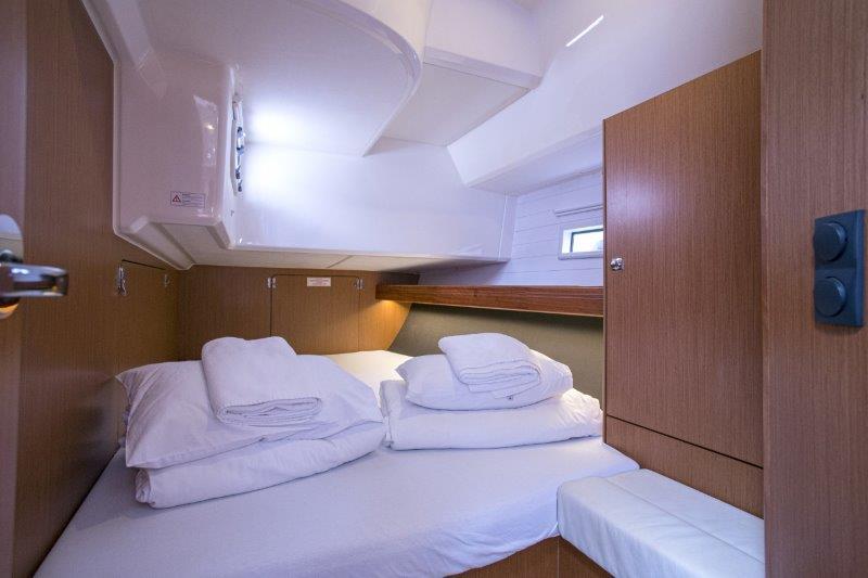 Book yachts online - sailboat - Bavaria 46 Cruiser - NATTI - rent