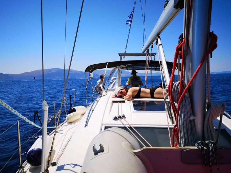 Book yachts online - sailboat - Elan 384 Impression - NAIADA bareboat - rent