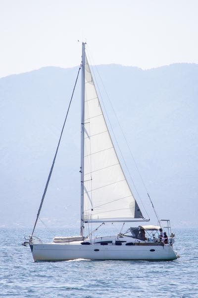 Book yachts online - sailboat - Elan 384 Impression - NAIADA bareboat - rent