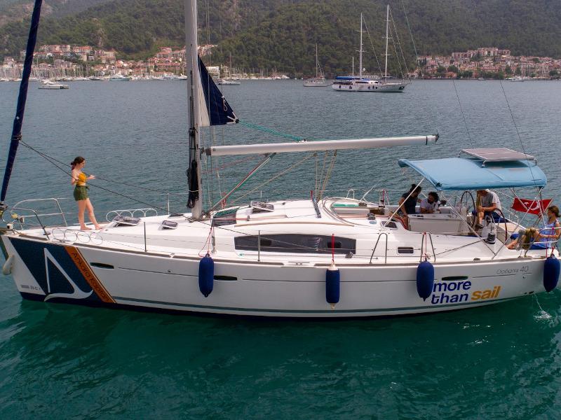 Book yachts online - sailboat - Oceanis 40 - Cansum - rent