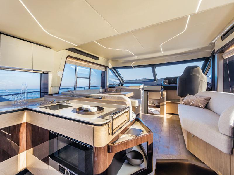 Book yachts online - motorboat - Absolute 47 Fly - Vardo - rent