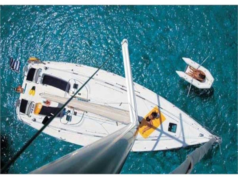 Book yachts online - sailboat - Cyclades 39.3 - Alize - rent