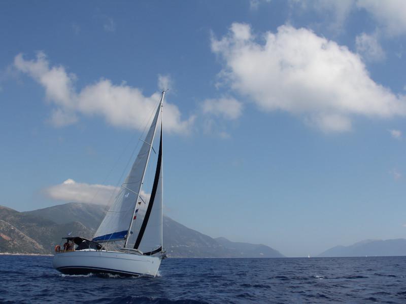 Book yachts online - sailboat - Cyclades 39.3 - Alize - rent