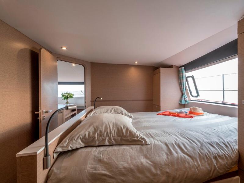 Book yachts online - catamaran - Neel 51 LOFT - L'OCTANT - rent