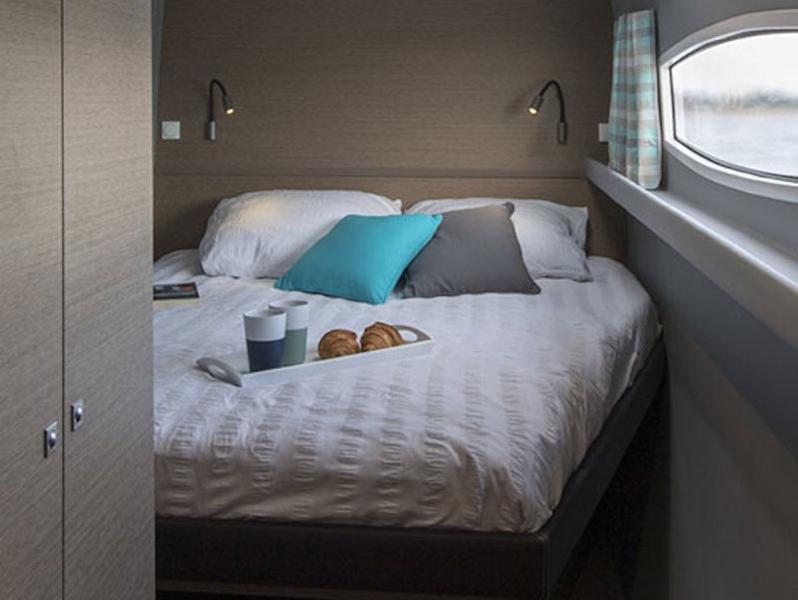Book yachts online - catamaran - Neel 51 LOFT - L'OCTANT - rent