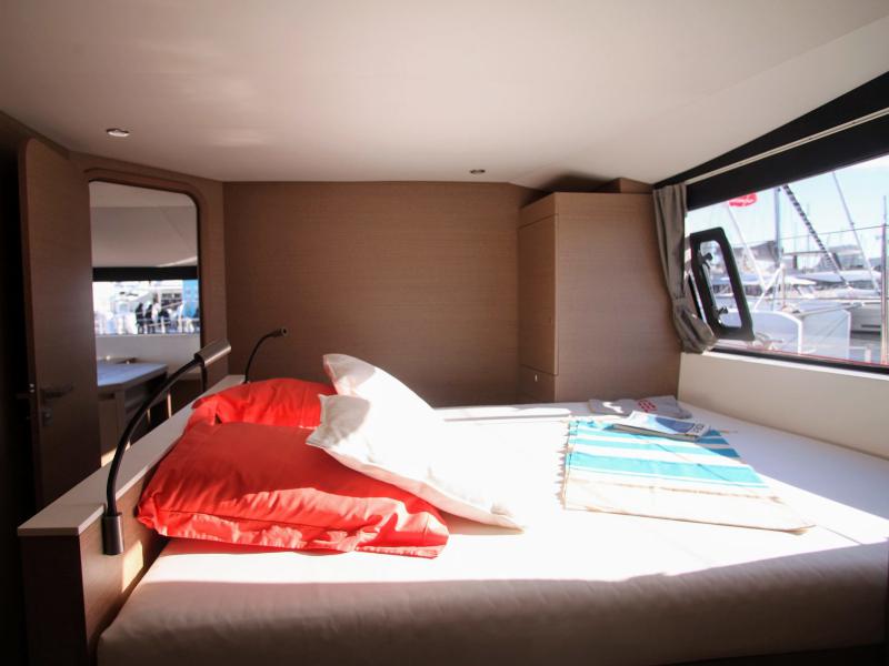 Book yachts online - catamaran - Neel 51 LOFT - L'OCTANT - rent