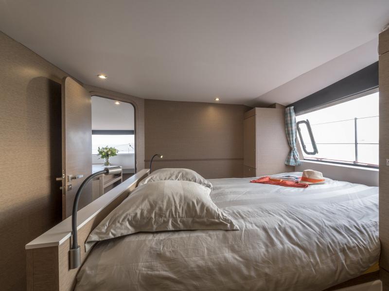 Book yachts online - catamaran - Neel 51 LOFT - L'OCTANT - rent