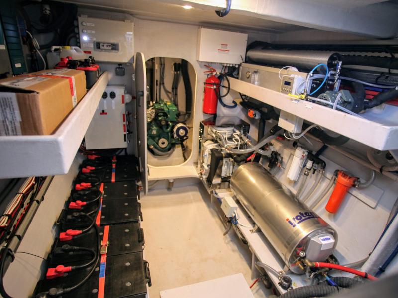 Book yachts online - catamaran - Neel 51 LOFT - L'OCTANT - rent
