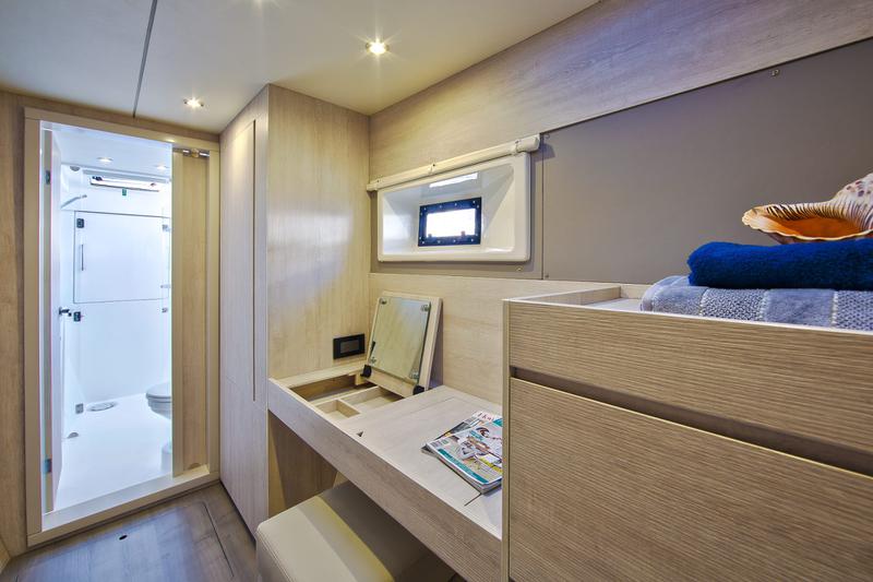 Book yachts online - catamaran - Leopard 40 - DENİZ - rent
