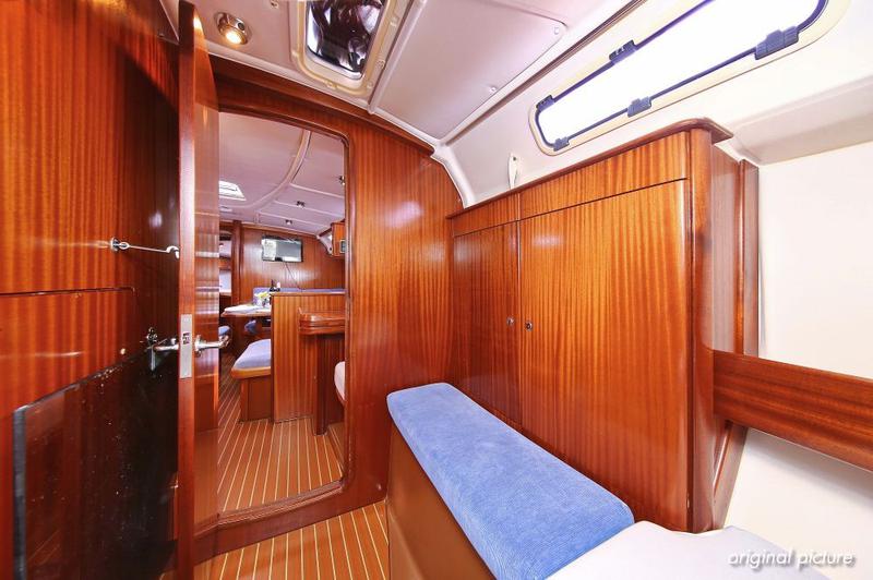 Book yachts online - sailboat - Bavaria 44 - Scorpion - rent